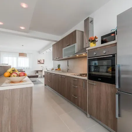 Awesome Home In Debeljak With Kitchen Дом отдыха Debeljak