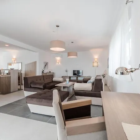 Дом отдыха Awesome Home In Debeljak With Kitchen *