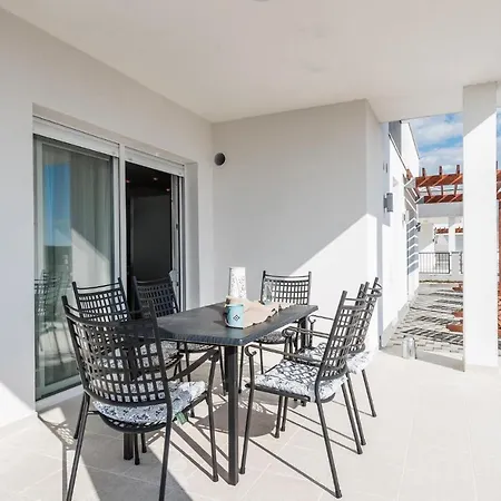 Awesome Home In Debeljak With Kitchen * Debeljak